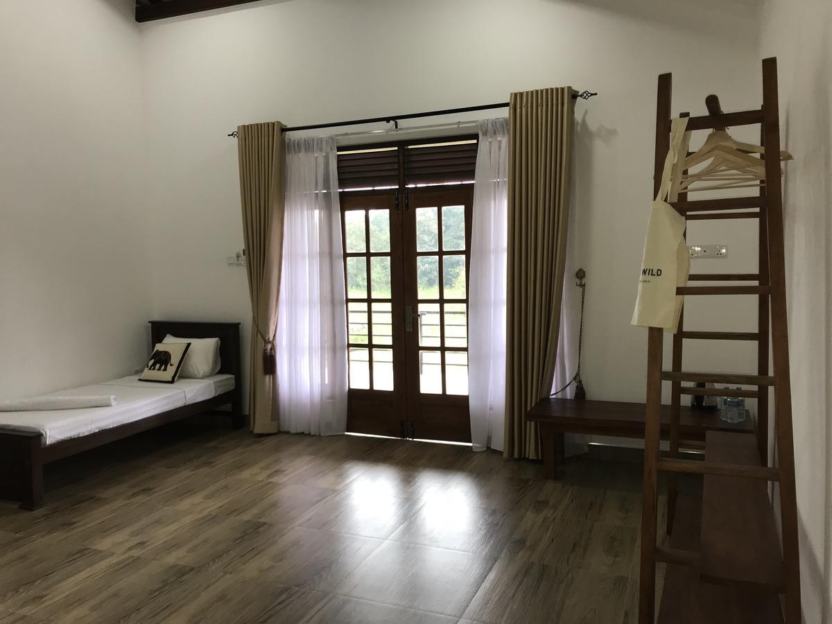 Into The Wild Sigiriya Hotel Buitenkant foto